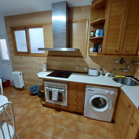 Piso Sencillo Y Acogedor Con Parking Gratuito Lägenhet Baranain Exteriör bild